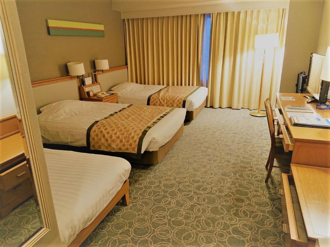 JR Hotel Clement Tokushima Buitenkant foto