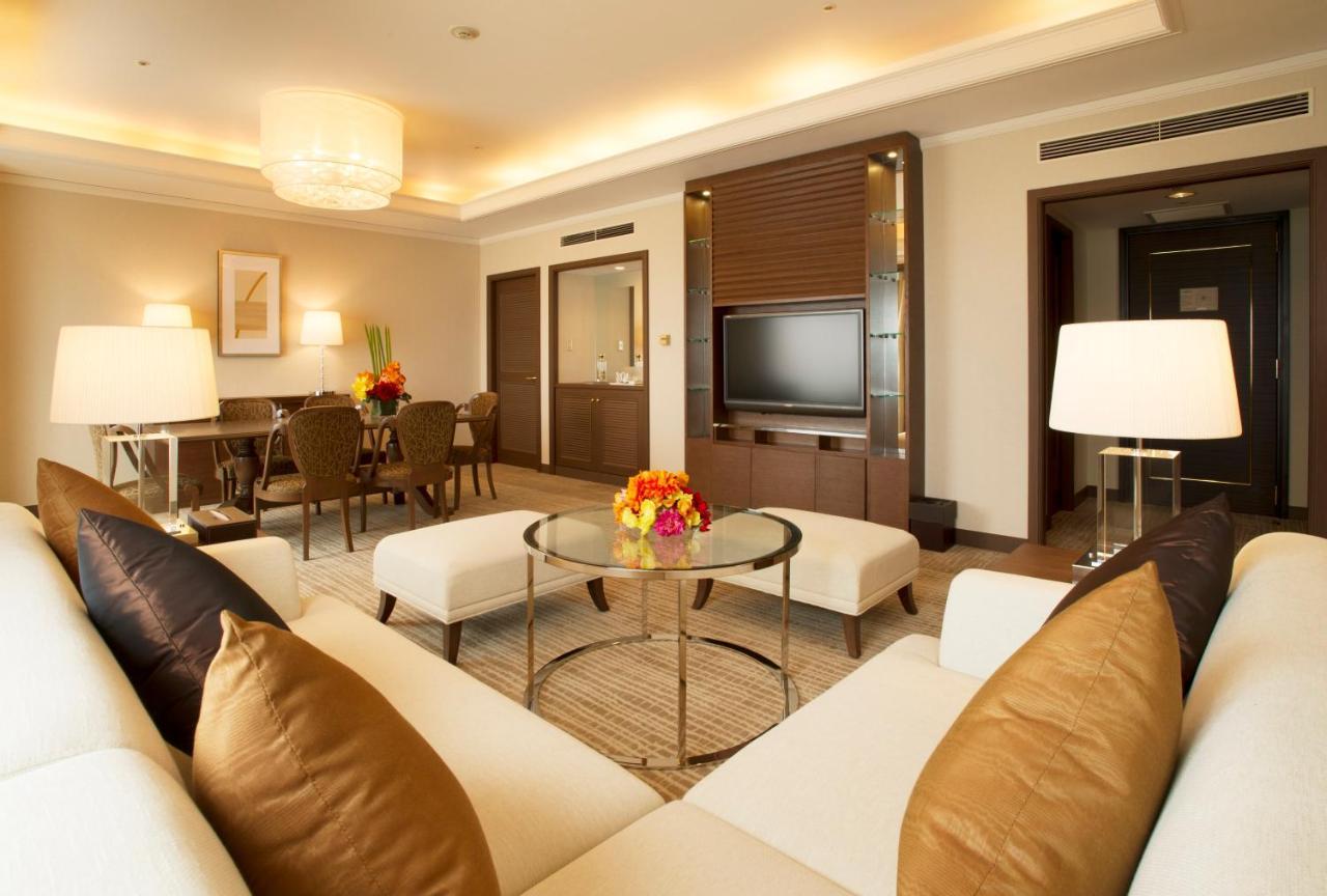 JR Hotel Clement Tokushima Buitenkant foto