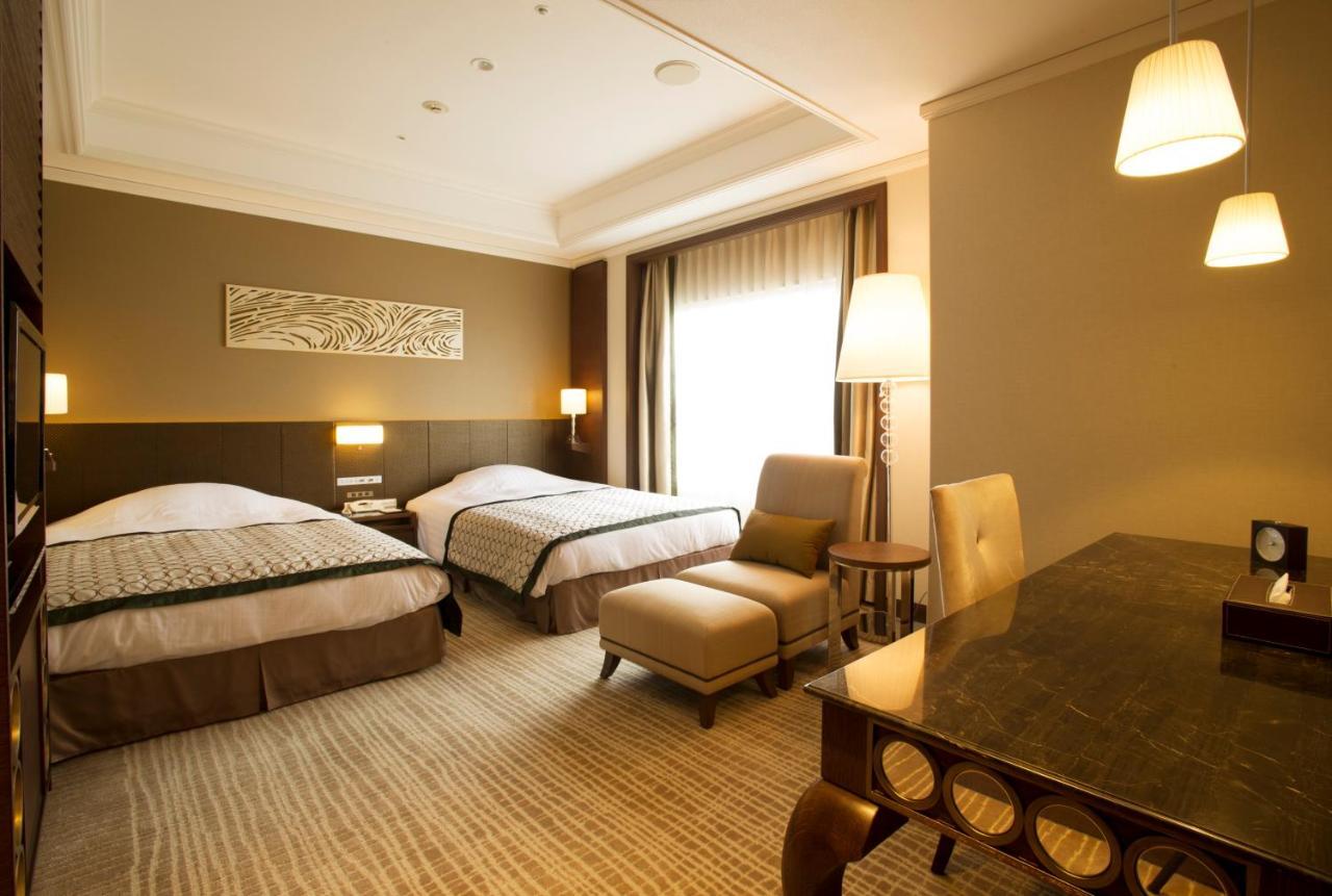 JR Hotel Clement Tokushima Buitenkant foto