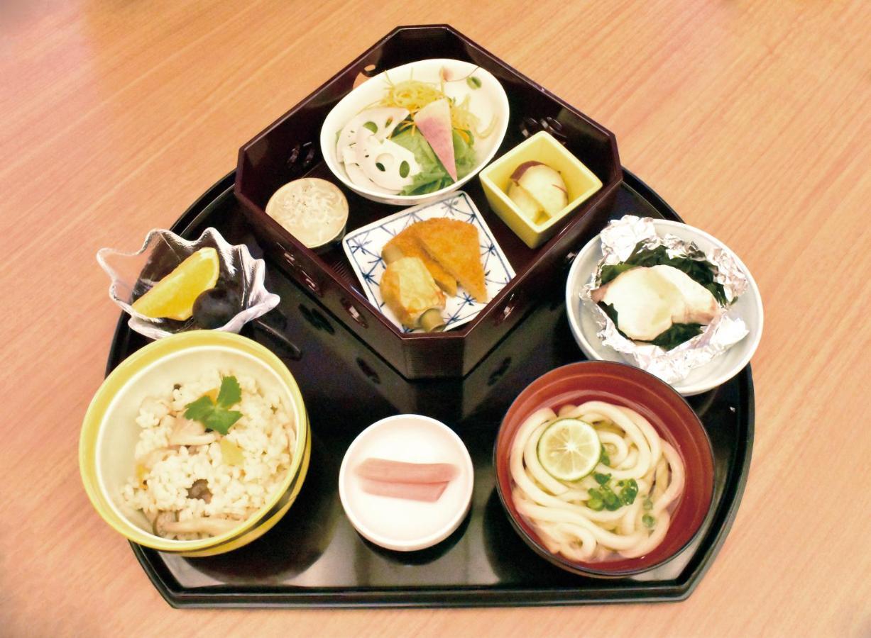 JR Hotel Clement Tokushima Buitenkant foto