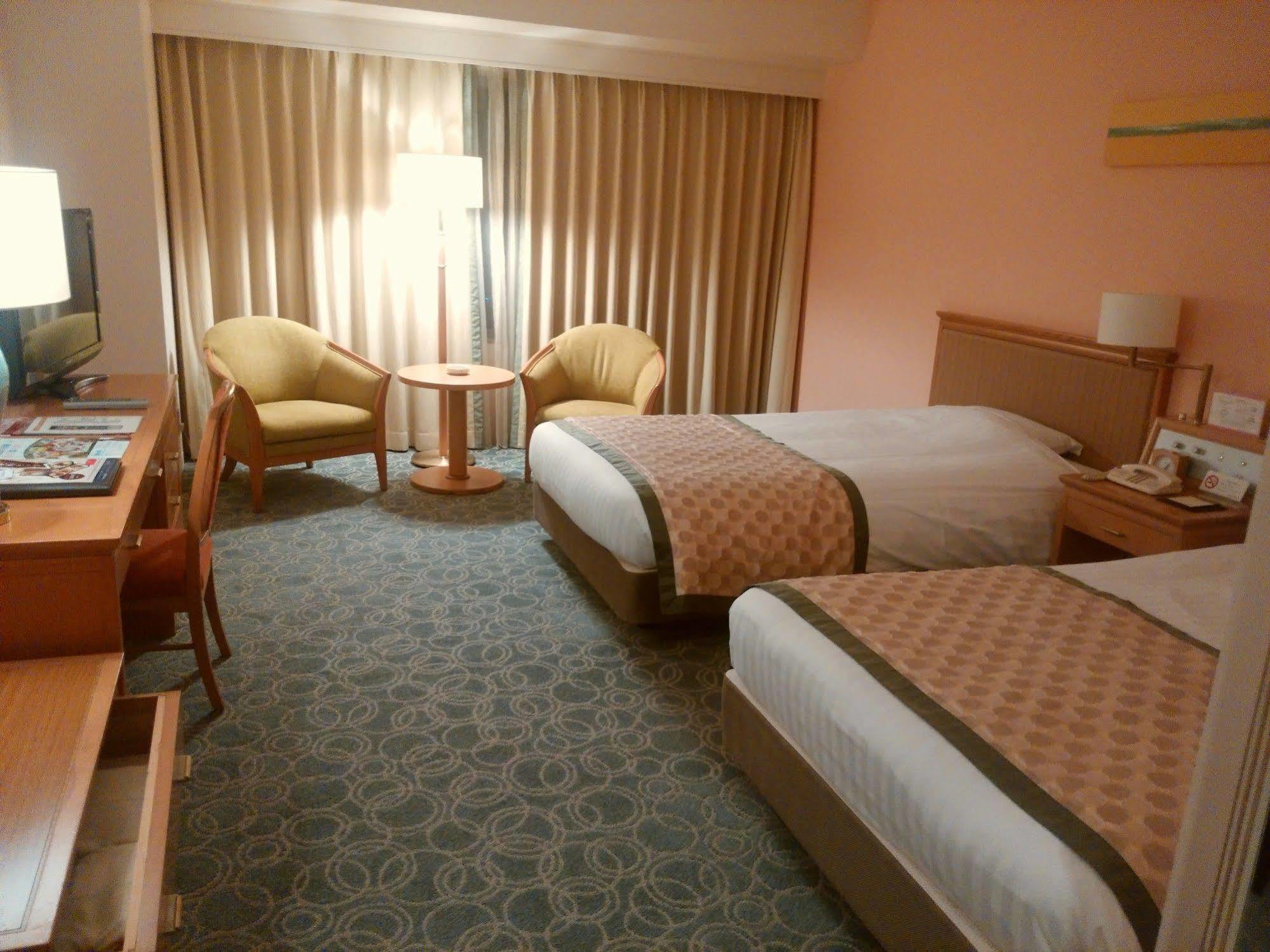 JR Hotel Clement Tokushima Buitenkant foto